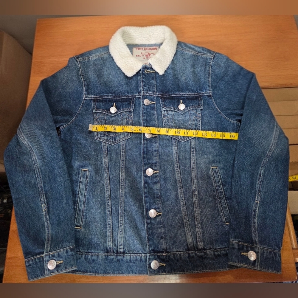 True Religion‎ Denim Jacket Trucker with White Sherpa Collar - Size Small